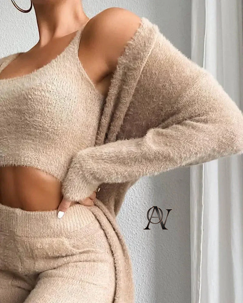 The Sunday Morning Uniform: 3-Piece Fleece Set for Women